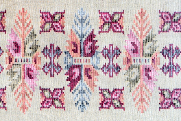 haftowany wzór na lnie